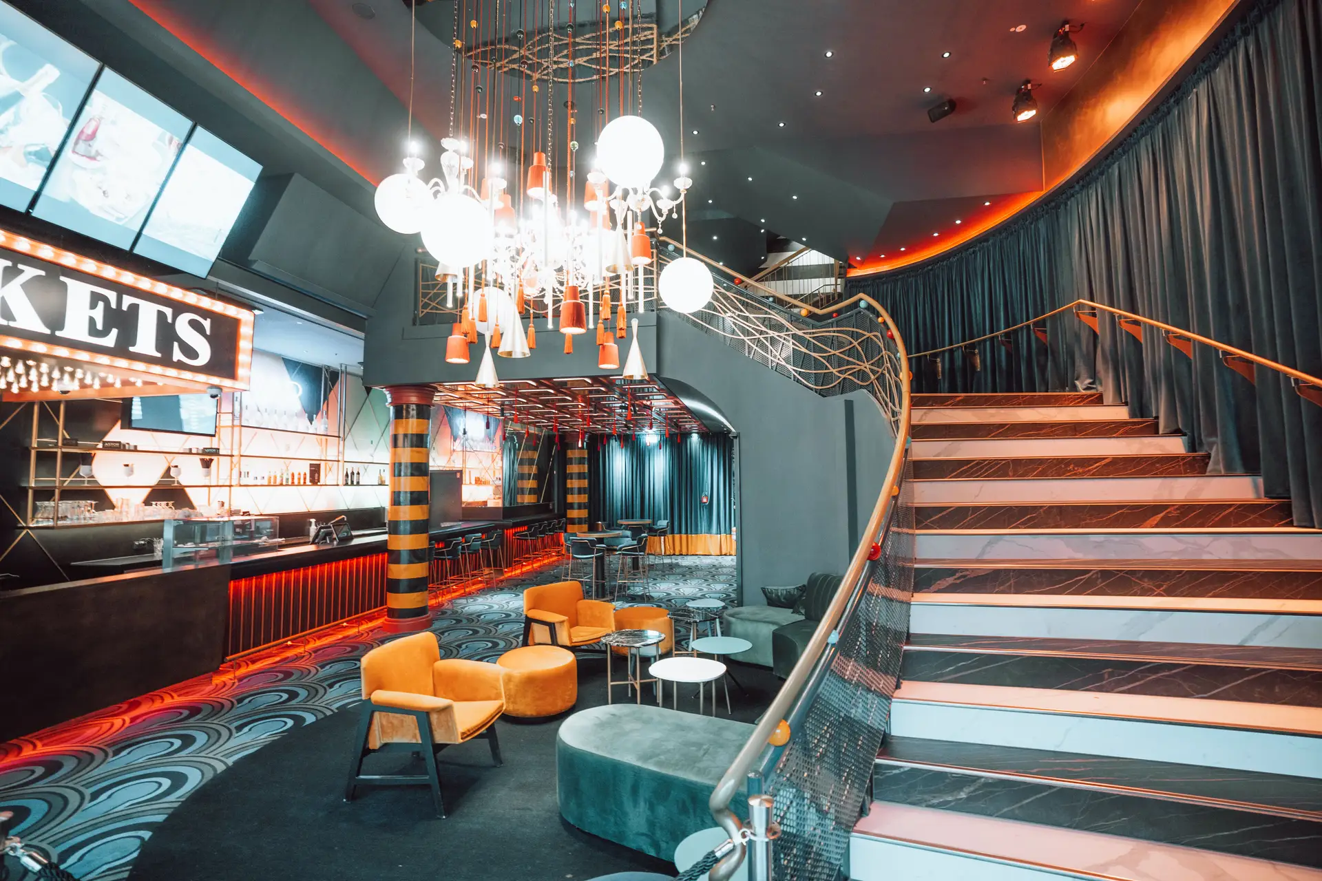 Luxury Bar
